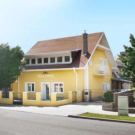 Villa Sipeky Senec Ngoại thất bức ảnh