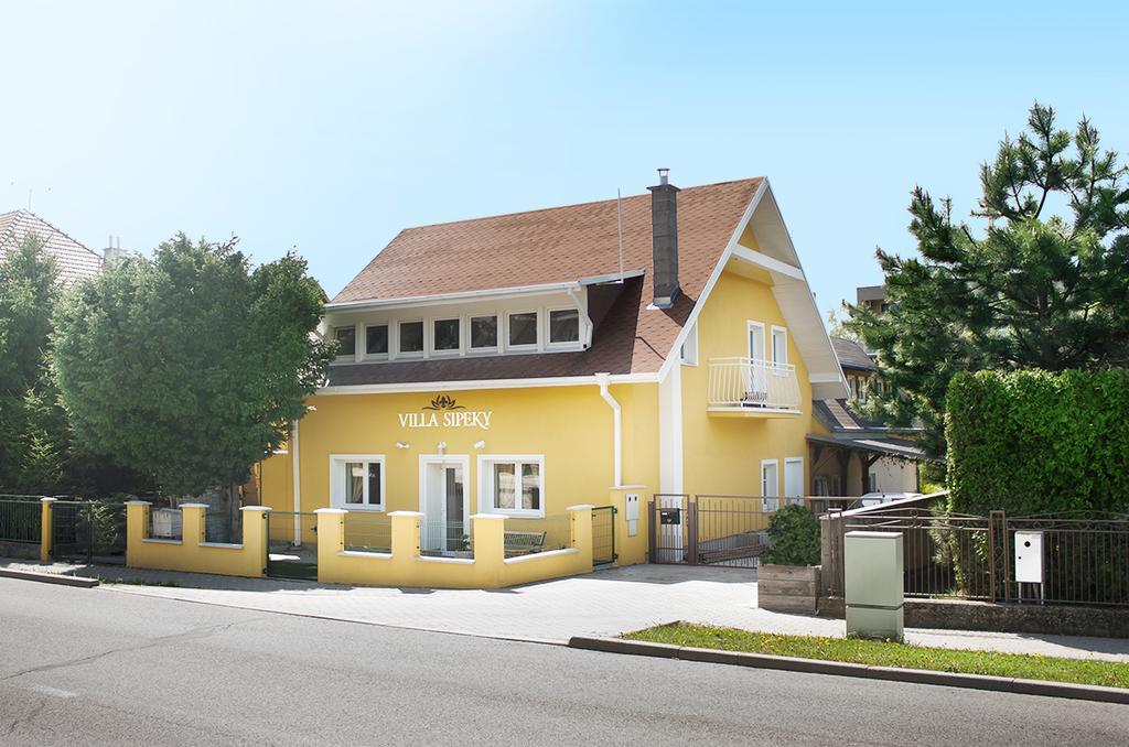 Villa Sipeky Senec Ngoại thất bức ảnh