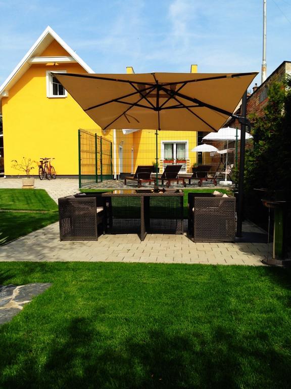 Villa Sipeky Senec Ngoại thất bức ảnh